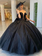 Exquisite Black Tulle Quinceanera Dress Off-Shoulder Deep V-Neck Ball Gown with Delicate Lace Appliques for Sweet 16