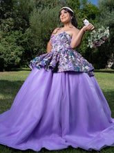 Lavender Tulle Quinceanera Dress Strapless Ball Gown with Floral Appliques for Sweet 16 & Evening Galas