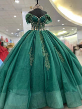 Emerald Green Off-Shoulder Ball Gown Floral Lace Applique Sweep Train Quinceanera Dress for Sweet 16 & Princess Galas
