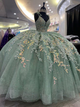 Exquisite Mint Green Ball Gown V-Neck Spaghetti Strap Lace Applique Quinceanera Dress for Sweet 16 & Princess Parties