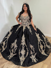 Black Tulle Ball Gown Off-Shoulder Lace Applique Princess Dress for Quinceanera & Sweet 16