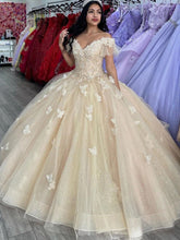 Off-Shoulder Ball Gown 3D Butterfly Lace Appliques & Beaded Champagne Tulle Quinceanera Dress for Sweet 16
