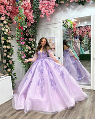 Lilac Tulle Quinceanera Dress Off-Shoulder Ball Gown with Lace Appliques for Sweet 16 & Evening Galas