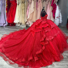 Red Tulle Quinceanera Dress Sweetheart Neckline with Lace Appliques & Beaded Spaghetti Straps for Sweet 16 or Ball Gown Events