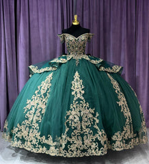 Exquisite Emerald Green Quinceanera Dress Off-Shoulder Gold Lace Ball Gown with Beaded Applique & Tiered Ruffles for Sweet 16 & Princess Weddings