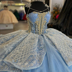 Exquisite Sky Blue Tulle Princess Ball Gown Strapless Sweet 16 & Quinceanera Dress with Floral Lace Appliques and Beading