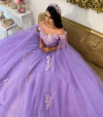 Lavender Tulle Quinceanera Dress Strapless Ball Gown with 3D Floral Lace Appliques for Sweet 16 & Special Occasions