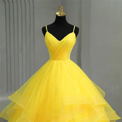 V-Neck Spaghetti Strap Tiered Yellow Tulle Ball Gown Perfect for Quinceanera & Sweet 16 Celebrations