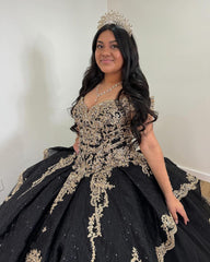 Black Tulle Ball Gown Off-Shoulder Lace Applique Princess Dress for Quinceanera & Sweet 16