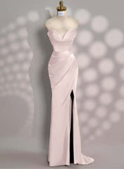 Newinlook Charming Red Split Pleated Evening Dress