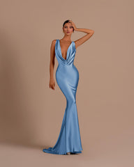 Black Deep V Neck Sleeveless Mermaid Long Formal Dress With Pleated