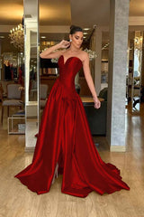 Stunning Strapless Sleeveless Long Split Formal Dress With Pleated