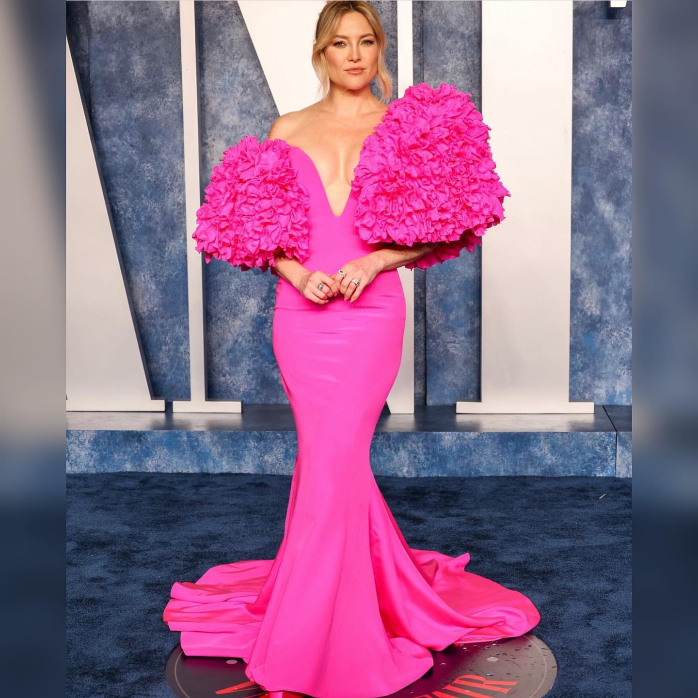 Newinlook Chic Deep V Strapless Long Evening Dress