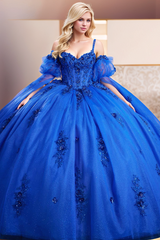 Royal Blue Tulle Quinceanera Dress Sweetheart Neckline Detachable Beaded Sleeves & Tiered Skirt for Sweet 16 & Evening Galas