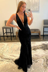 Newinlook Sexy Black Sheer Straps Deep V-Neck Lace Mermaid Evening Dress With Appliques