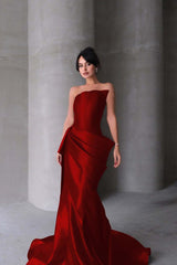Chic Strapless Sleeveless Mermaid Long Formal Dress With Pleated