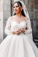 Designer Long Ball Gown Sweetheart Long Sleeve Floor-Length Stain Wedding Dresses with Lace