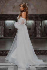 Gorgeous Long A-Line Tulle Strapless Mermaid Floor-Length Wedding Dresses with Lace