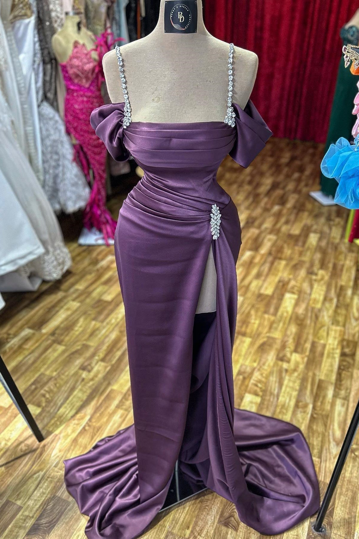 Amazing Column Spaghetti Straps Sleeveless Rhinestone Satin High Slit Prom Dress
