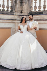 Amazing Long Ball Gown Floor-Length Stain Appliques Sweetheart Beading Tulle Wedding Dresses with Long Sleeves