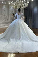 Charming Long Ball Gown Sweetheart Tulle Lace Appliques Floor-Length Wedding Dresses with Long Sleeves
