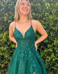 Charming A-line V-neck Sleeveless Ruffled Tulle Split Front Prom Dress with Delicate Touch