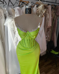 Elegant Column Spaghetti Straps Sleeveless Ruffled Satin Evening Dress