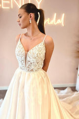Fabulous Floor-Length Spaghetti Straps V-Neck Sleeveless A-Line Wedding Dresses with Appliques