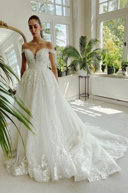 Sweetheart Long A-Line Off-The-Shoulder Tulle Appliques Wedding Dresses with Lace