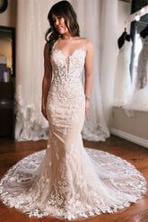 Glamorous Long Mermaid Dress With V-neck Sleeveless Backless Design And Lace Detailing