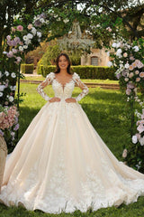 Sweetheart Long Ivory Princess Long Sleeve Appliqué Wedding Dress With Train