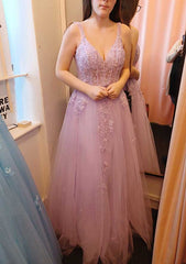 A-Line V-Neck Sleeveless Floor-Length Tulle Prom Dress/Evening Dress with Appliqued Laced