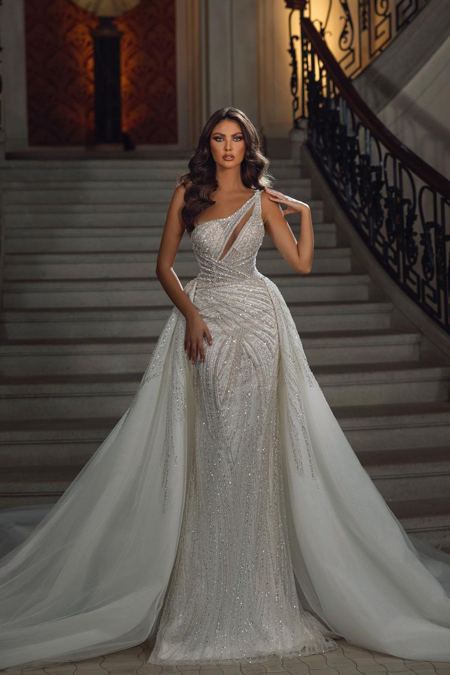 Beautiful Floor-Length Sleeveless Mermaid Sequined Wedding Gown with Lace Details