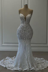Graceful Long White Sweetheart Mermaid Lace Sleeveless Wedding Gown