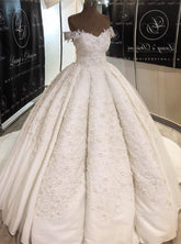 Chic Off-the-shoulder A-line White Wedding Dresses Satin Ruffles Lace Bridal Gowns With Appliques Online