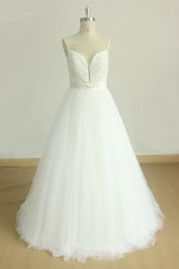 Chic Spaghetti Straps V-Neck Wedding Dresses White Tulle Appliques Bridal Gowns Online