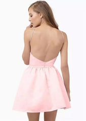 A-line Halter Sleeveless Short/Mini Satin Cocktail Dress