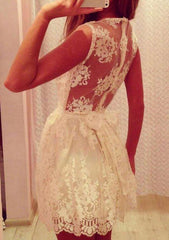 A-Line/Princess Bateau Short/Mini Lace Homecoming Dress with Bowknot