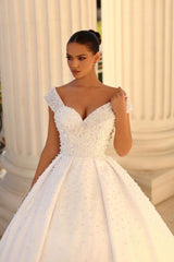 Elegant Sweetheart Cap Sleeves Ball Gown in Satin with Sequined Details for Weddings
