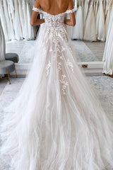 Elegant Sweetheart Off-the-Shoulder Cap Sleeve A-Line Lace Wedding Gown