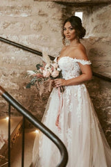 Elegant Sweetheart Off-the-Shoulder Cap Sleeve A-Line Lace Wedding Gown