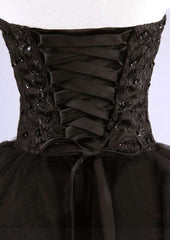 Elegant Tulle Cocktail Dress with Lace Embroidery - A-Line/Princess Strapless Short/Mini