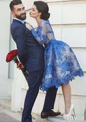 Knee-Length Lace Homecoming Dress with A-line/Princess Bateau Full/Long Sleeves