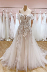 Off-the-Shoulder Lace Wedding Dress Tulle Bridal Gowns