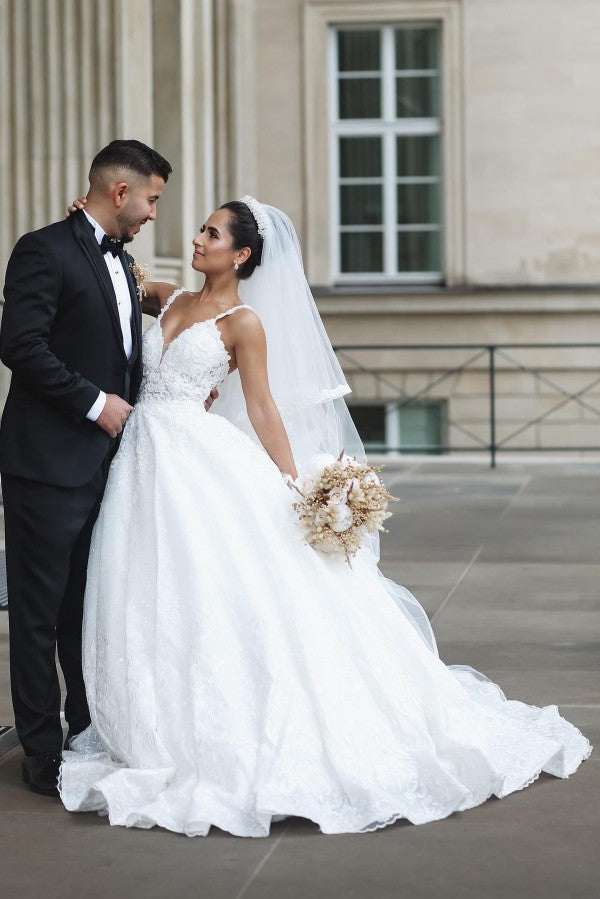 Spaghetti-Straps V-Neck Wedding Dress Lace Ball Gown – Newinlook