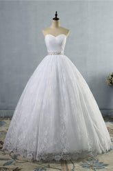 Stylish Tulle Appliques Ball Gown Wedding Dresses Sweetheart Sleeveless Bridal Gowns with Beading Sash