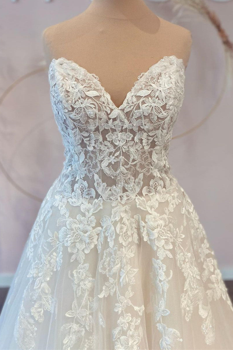 V-Neck Sleeveless Lace Wedding Dress Long On Sale