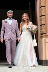 V-Neck Sleeveless Wedding Dress Tulle Slit With Lace Appliques