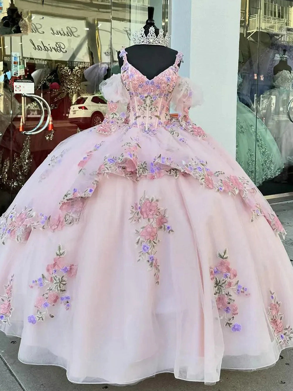 Pink Tulle Quinceanera Dress V-Neck Ball Gown with Floral Lace Beaded Ruffles & Bow Detail for Sweet 16
