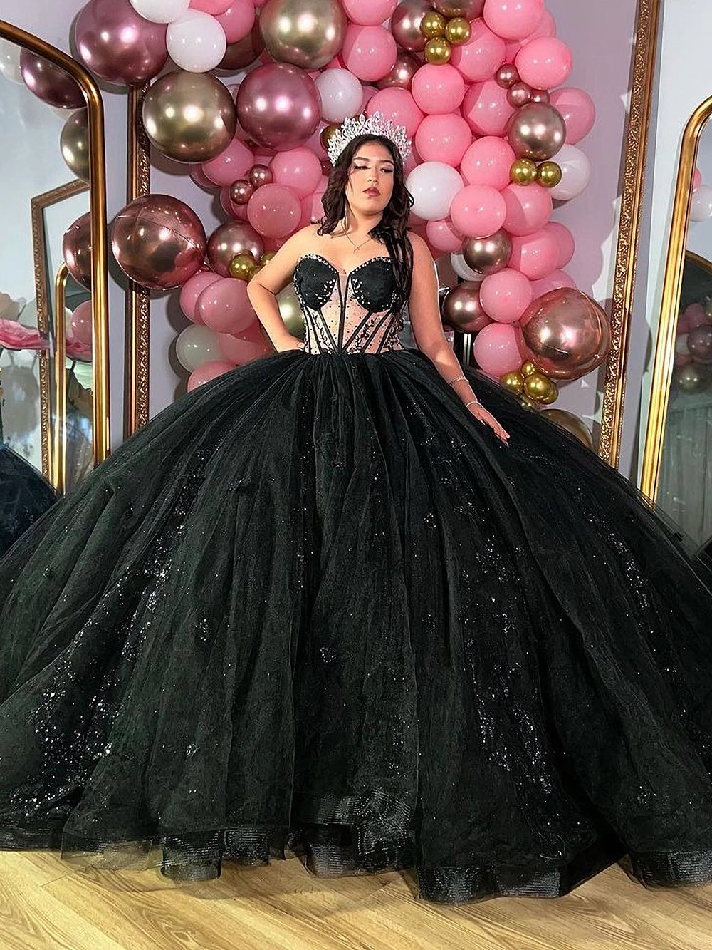 Exquisite Black Tulle Quinceanera Dress Sweetheart Neckline with Lace Appliques & Glitter Elegance for Sweet 16 & Evening Galas